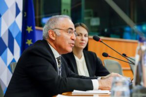 Eva Maydell and Gary Kasparov EP - #Regulation4Inovation